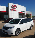 toyota sienna 2013 white van l 7 passenger gasoline 6 cylinders front wheel drive 6 speed automatic 76049