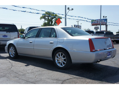 cadillac dts 2011 silver sedan luxury collection gasoline 8 cylinders front wheel drive automatic 76710