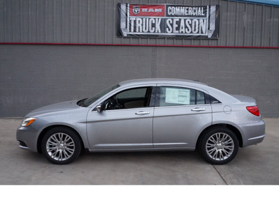 chrysler 200 2013 silver sedan limited flex fuel 6 cylinders front wheel drive shiftable automatic 78028