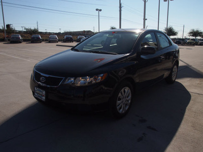 kia forte 2013 black sedan 4dr sdn ex at gasoline 4 cylinders front wheel drive automatic 75070