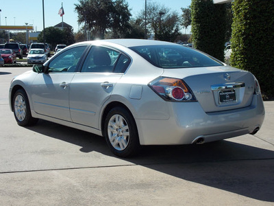 nissan altima 2011 silver sedan 2 5 s gasoline 4 cylinders front wheel drive shiftable automatic 77477