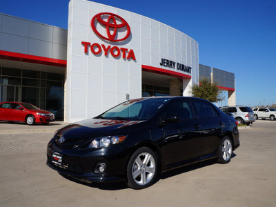 toyota corolla 2013 black sedan s gasoline 4 cylinders front wheel drive automatic 76049