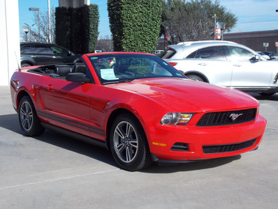 ford mustang 2010 red v6 premium gasoline 6 cylinders rear wheel drive automatic 77477