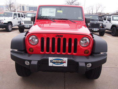 jeep wrangler unlimited 2013 red suv moab gasoline 6 cylinders 4 wheel drive manual 75093