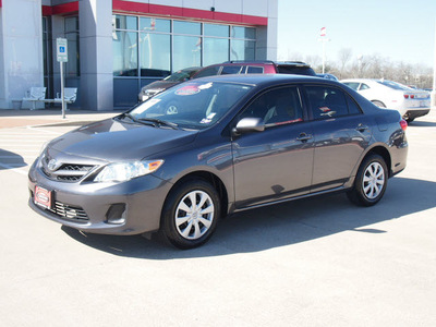 toyota corolla 2011 gray sedan le gasoline 4 cylinders front wheel drive automatic with overdrive 77864