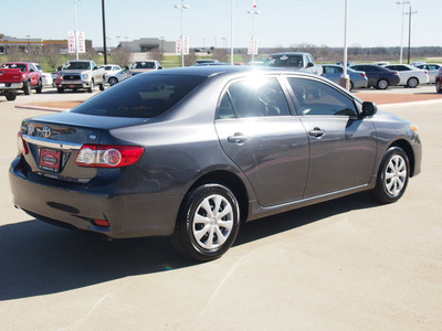 toyota corolla 2011 gray sedan le gasoline 4 cylinders front wheel drive automatic with overdrive 77864