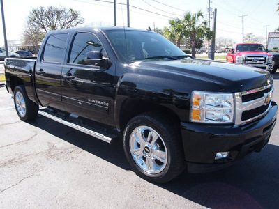 chevrolet silverado 1500 2011 black ltz flex fuel 8 cylinders 2 wheel drive 6 speed automatic 77581