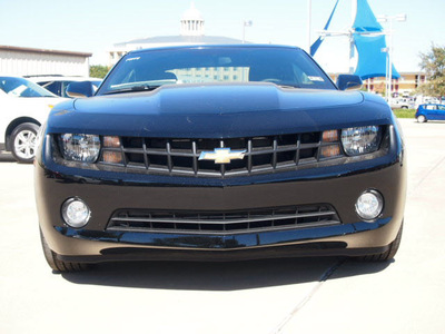 chevrolet camaro 2013 black coupe 1 lt gasoline 6 cylinders rear wheel drive automatic 75087