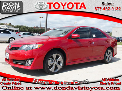 toyota camry 2012 red sedan se sport limited edition gasoline 4 cylinders front wheel drive automatic 76011