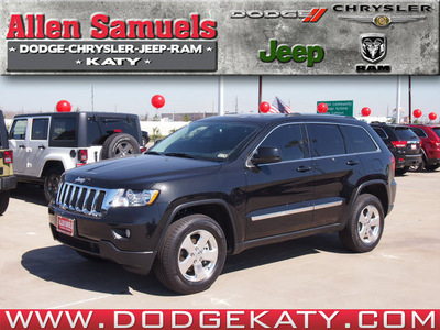 jeep grand cherokee 2013 black suv laredo gasoline 6 cylinders 2 wheel drive automatic 77450