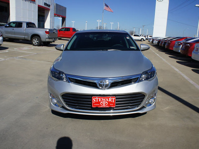 toyota avalon 2013 silver sedan limited gasoline 6 cylinders front wheel drive automatic 75110