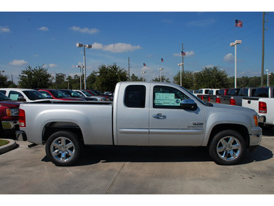 gmc sierra 1500 2013 quicksilv metebony sle flex fuel 8 cylinders 2 wheel drive 6 speed automatic 77338