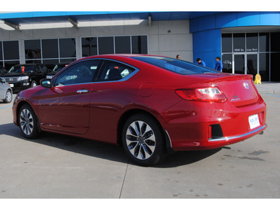 honda accord 2013 red coupe lx s gasoline 4 cylinders front wheel drive cont  variable trans  77025