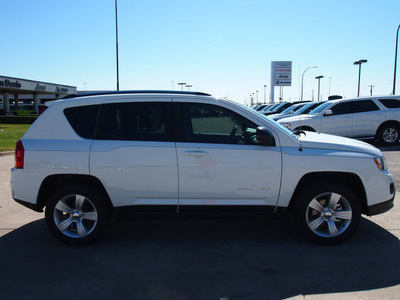 jeep compass 2013 white suv sport gasoline 4 cylinders 2 wheel drive automatic 76011