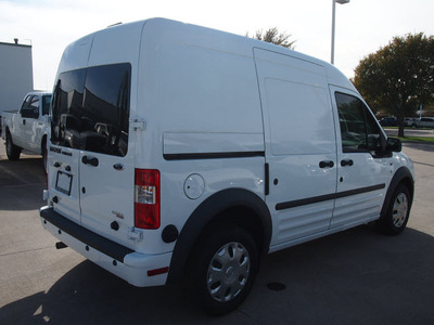 ford transit connect 2012 white van cargo van xlt gasoline 4 cylinders front wheel drive automatic with overdrive 76011