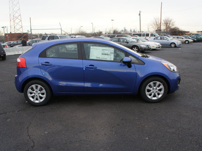 kia rio5 2013 electric blue hatchback ex gasoline 4 cylinders front wheel drive automatic 19153
