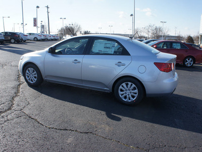 kia forte 2013 silver sedan ex gasoline 4 cylinders front wheel drive automatic 19153