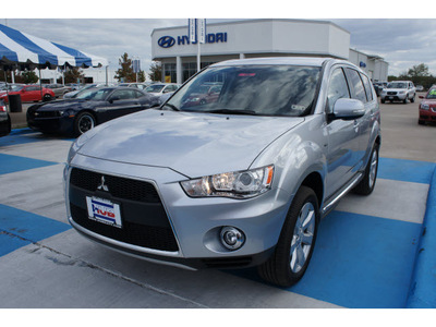 mitsubishi outlander 2012 silver suv gt gasoline 6 cylinders front wheel drive automatic 77094