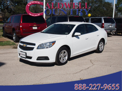 chevrolet malibu 2013 white sedan lt gasoline 4 cylinders front wheel drive automatic with overdrive 77836