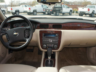 chevrolet impala 2009 gold sedan lt flex fuel 6 cylinders front wheel drive automatic 76210