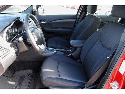dodge avenger 2013 maroon sedan sxt flex fuel 6 cylinders front wheel drive shiftable automatic 77017