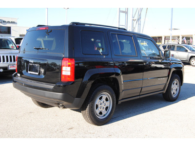 jeep patriot 2013 black suv sport gasoline 4 cylinders front wheel drive automatic 77017