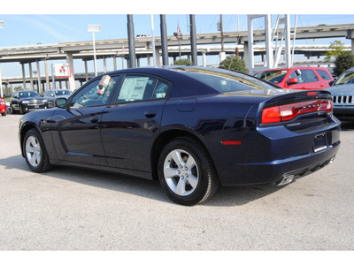 dodge charger 2013 blue sedan se gasoline 6 cylinders rear wheel drive automatic 77017