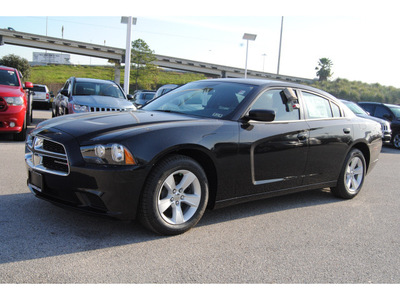 dodge charger 2013 phantom black tri c sedan se gasoline 6 cylinders rear wheel drive automatic 77017