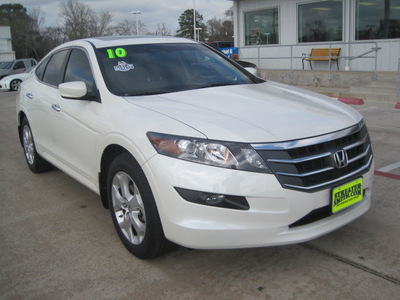 honda accord crosstour 2010 white gasoline 6 cylinders front wheel drive automatic 77301