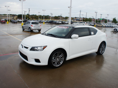 scion tc 2012 white coupe gasoline 4 cylinders front wheel drive automatic 76116