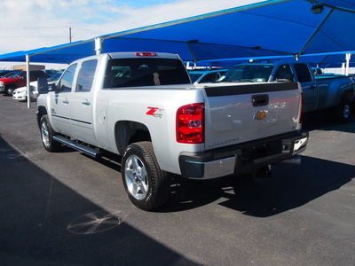 chevrolet silverado 2500 2013 silver lt diesel 8 cylinders 4 wheel drive automatic 76234