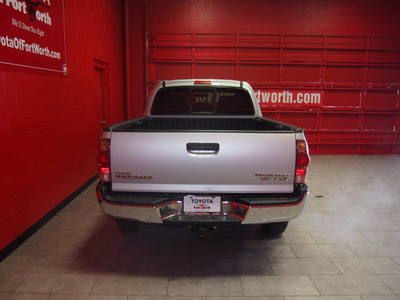 toyota tacoma 2006 silver prerunner v6 gasoline 6 cylinders rear wheel drive automatic 76116