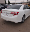 toyota camry 2013 white sedan se gasoline 4 cylinders front wheel drive automatic 76116