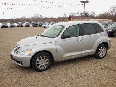 chrysler pt cruiser 2009 silver wagon touring gasoline 4 cylinders front wheel drive automatic 55318