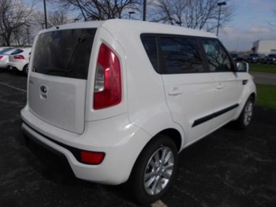 kia soul 2013 white wagon gasoline 4 cylinders front wheel drive not specified 43228