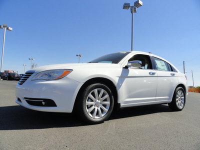 chrysler 200 2013 white sedan limited flex fuel 6 cylinders front wheel drive shiftable automatic 60915
