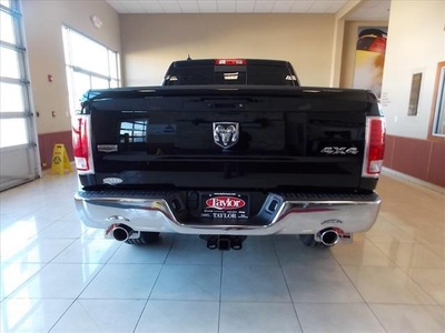 ram 1500 2013 laramie gasoline 8 cylinders 4 wheel drive 6 speed automatic 60915