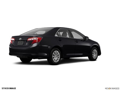 toyota camry 2012 sedan 4dr sdn 4cyl se auto gasoline 4 cylinders front wheel drive automatic 27707