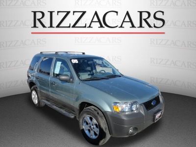 ford escape 2005 green suv xlt 4x4 gasoline 6 cylinders all whee drive automatic with overdrive 60546