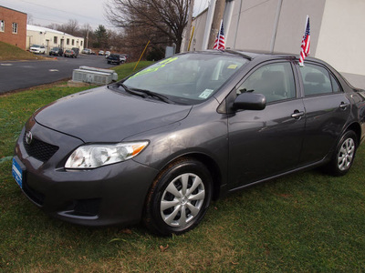 toyota corolla 2009 magnetic gray sedan le gasoline 4 cylinders front wheel drive automatic 07702