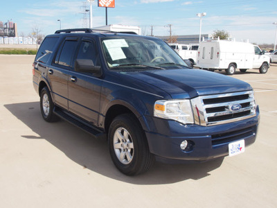 ford expedition 2010 dk  blue suv xlt flex fuel 8 cylinders 2 wheel drive automatic 76108
