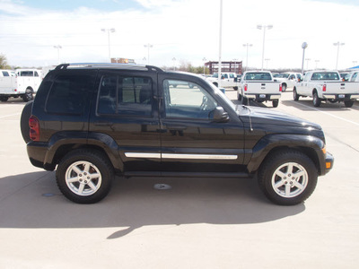 jeep liberty 2006 black suv limited gasoline 6 cylinders 4 wheel drive automatic 76108