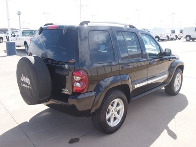 jeep liberty 2006 black suv limited gasoline 6 cylinders 4 wheel drive automatic 76108