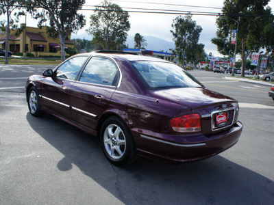 hyundai sonata 2005 red sedan lx gasoline 6 cylinders front wheel drive automatic 92882