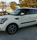 kia soul 2013 beige ! w sunroof w navigation gasoline 4 cylinders front wheel drive automatic 32901