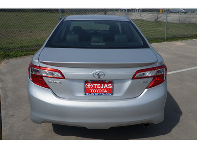 toyota camry 2012 silver sedan se gasoline 4 cylinders front wheel drive automatic 77338