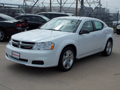 dodge avenger 2013 white sedan se gasoline 4 cylinders front wheel drive automatic 77099