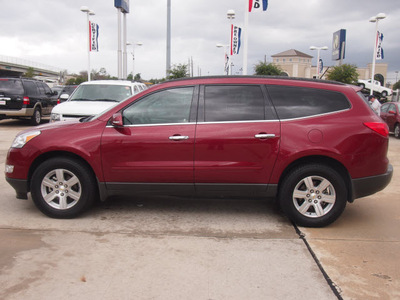 chevrolet traverse 2010 red suv lt gasoline 6 cylinders front wheel drive automatic 77090