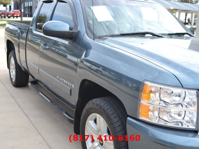 chevrolet silverado 1500 2008 blue pickup truck lt1 gasoline 8 cylinders 2 wheel drive automatic 76051