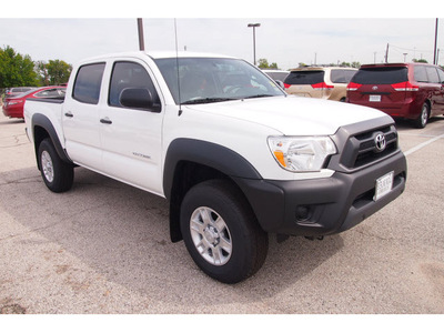 toyota tacoma 2013 white prerunner v6 gasoline 6 cylinders 2 wheel drive automatic 77074